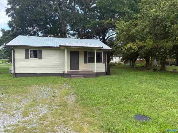 902 Aldhouse Avenue, Bridgeport, AL 35740