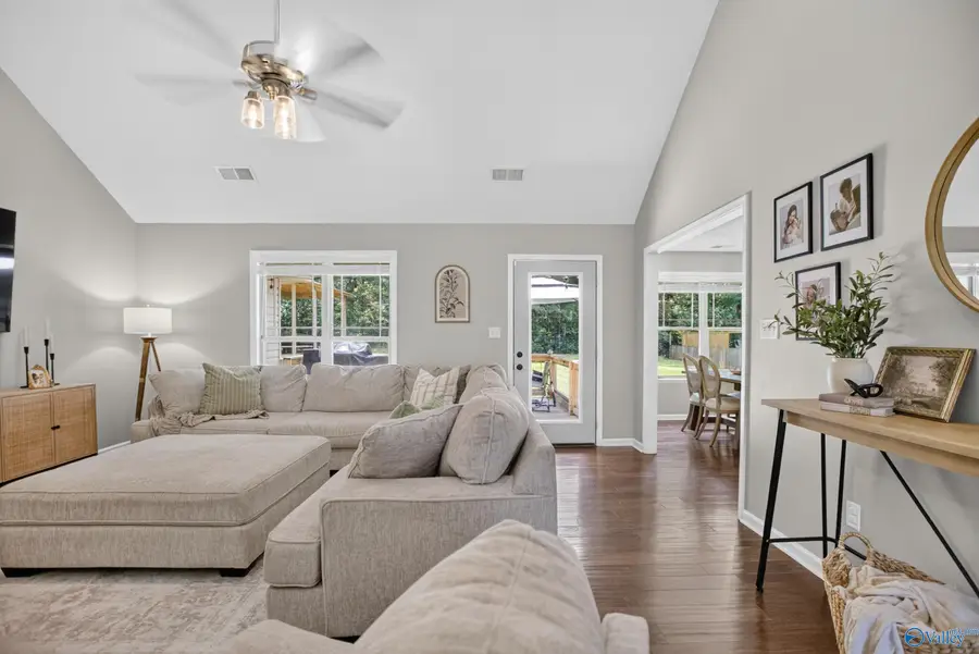 140 Windy Hill Road, Rainbow City, AL 35906 - #3
