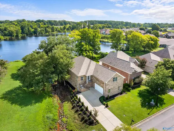 341 Summit Lakes Drive, Athens, AL 35613