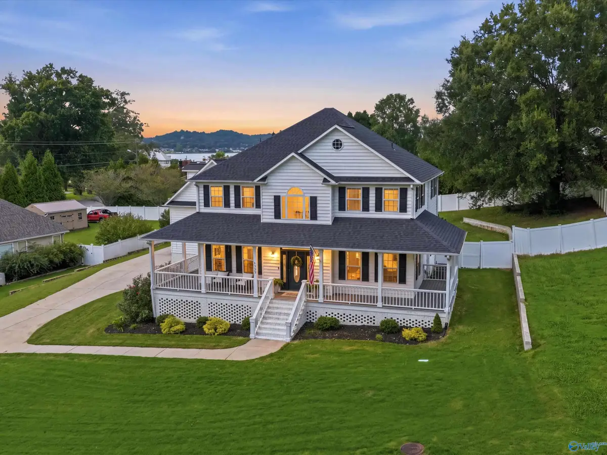 1208 Taylor Mill, Guntersville, AL 35976 - #1