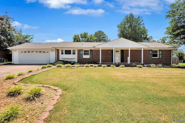 908 Davison Avenue, Muscle Shoals, AL 35661