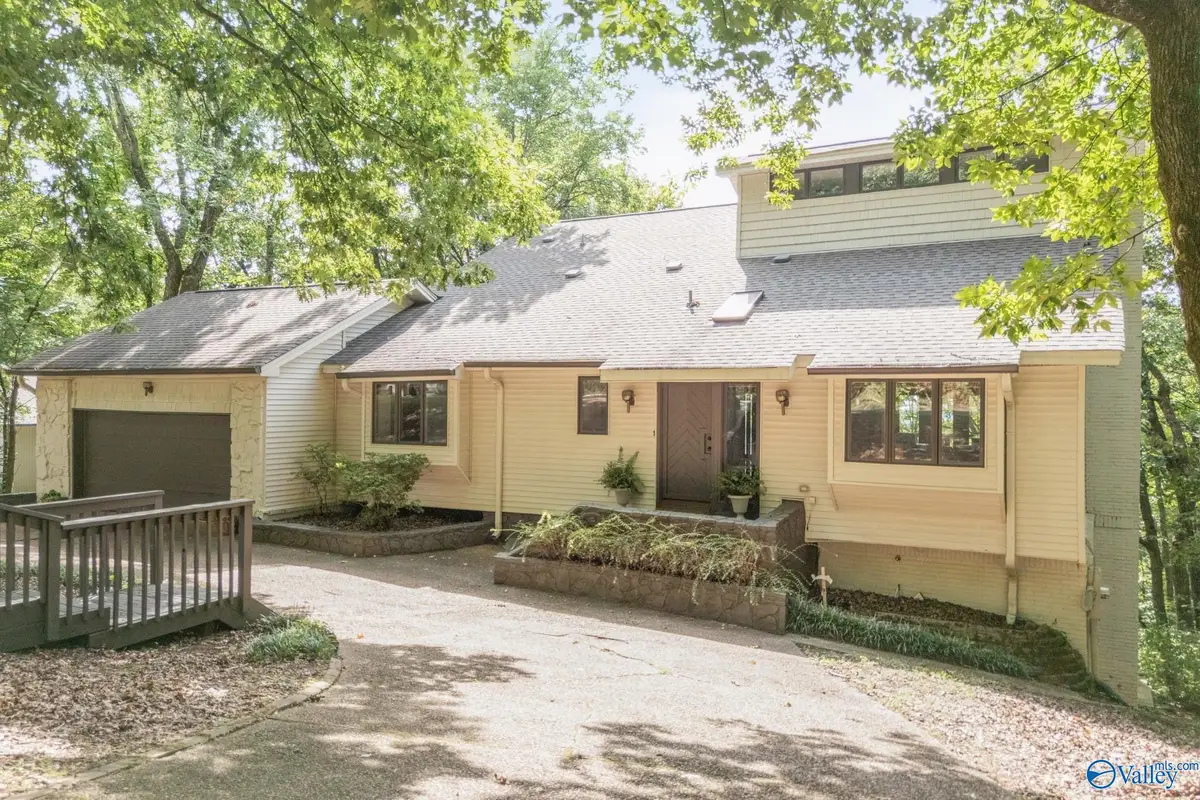 1506 Chandler Road Se, Huntsville, AL 35801 - #1