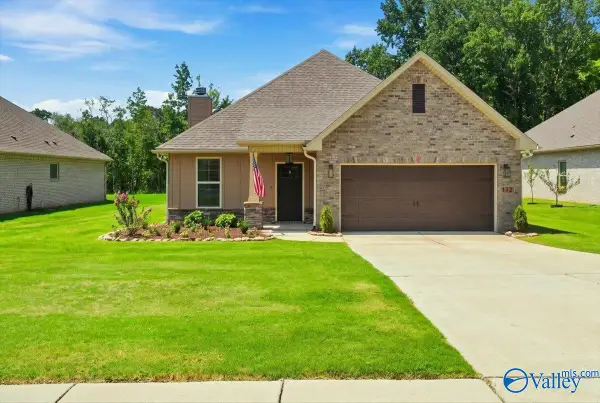 132 Kambry Grove Drive, Huntsville, AL 35811