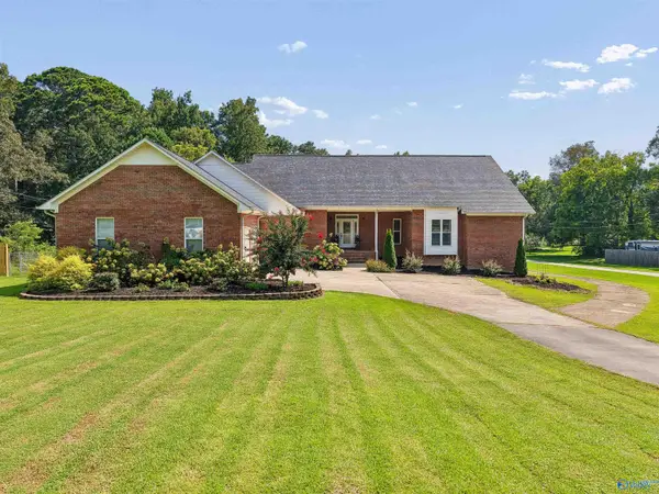 1131 Hickory Drive, Morris, AL 35116