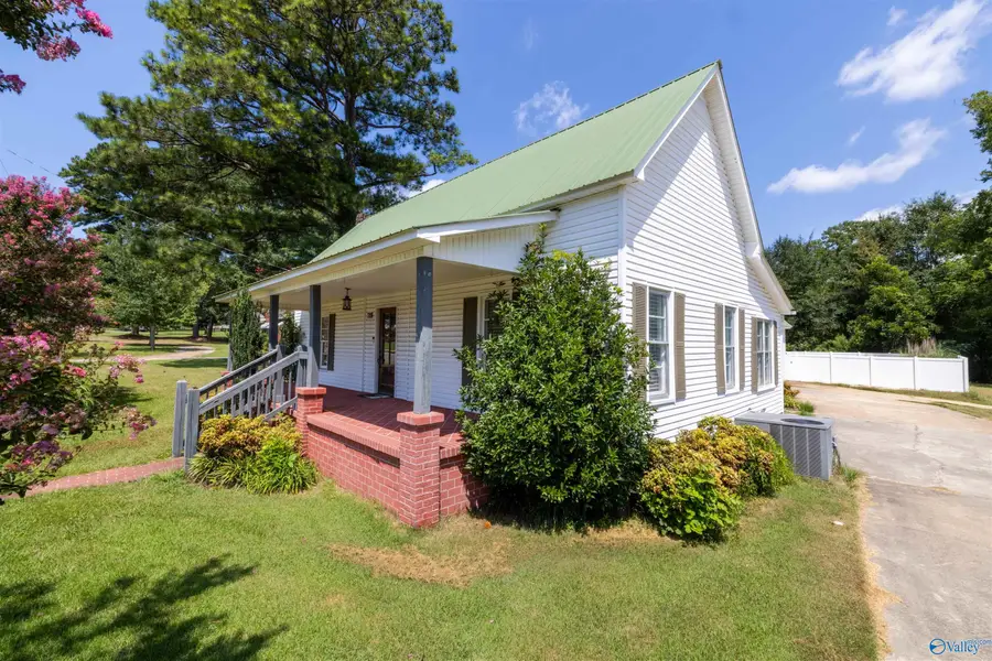 728 2nd Avenue Sw, Hamilton, AL 35570 - #3