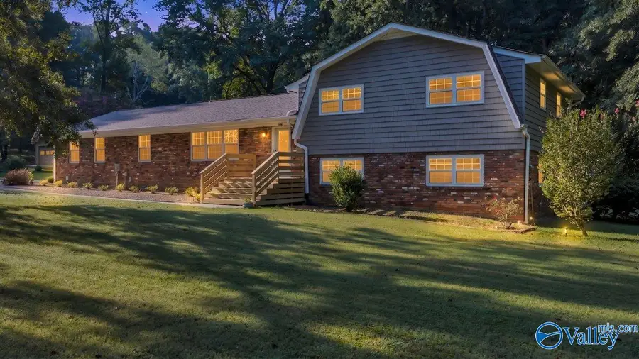 608 Grady Ave, Scottsboro, AL 35768 - #2