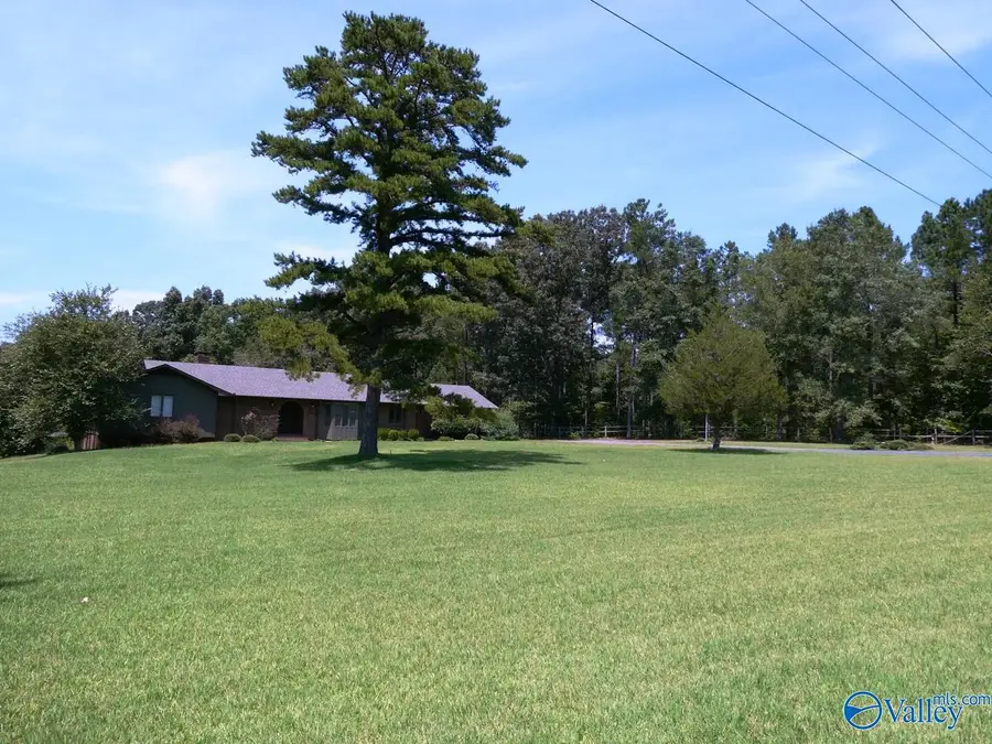1047 State Highway 44, Guin, AL 35563 - #3