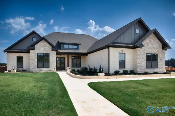 105 Josie Loop Trail, Toney, AL 35773