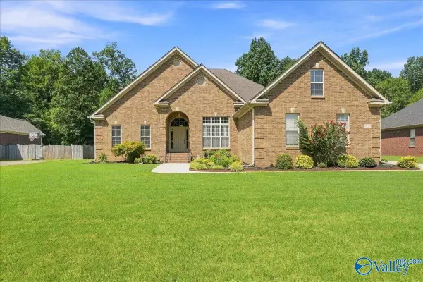 128 Silver Strand Trail, Huntsville, AL 35806