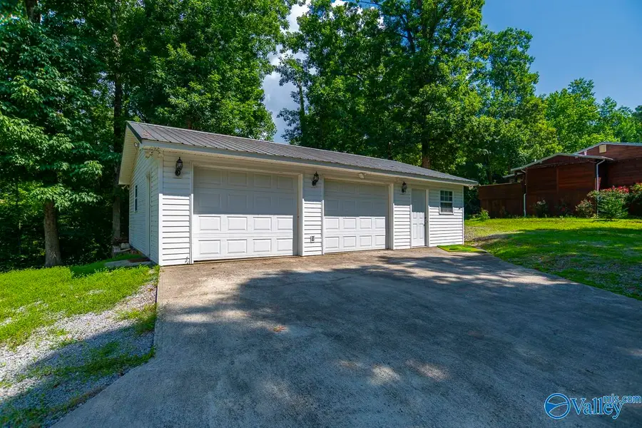 1095 Holiday Shores Road, Scottsboro, AL 35769 - #3