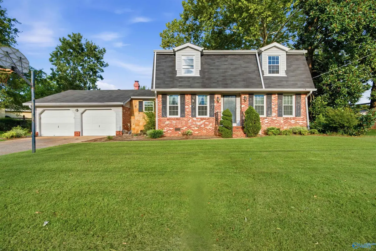 7615 Teal Drive Sw, Huntsville, AL 35802 - #1