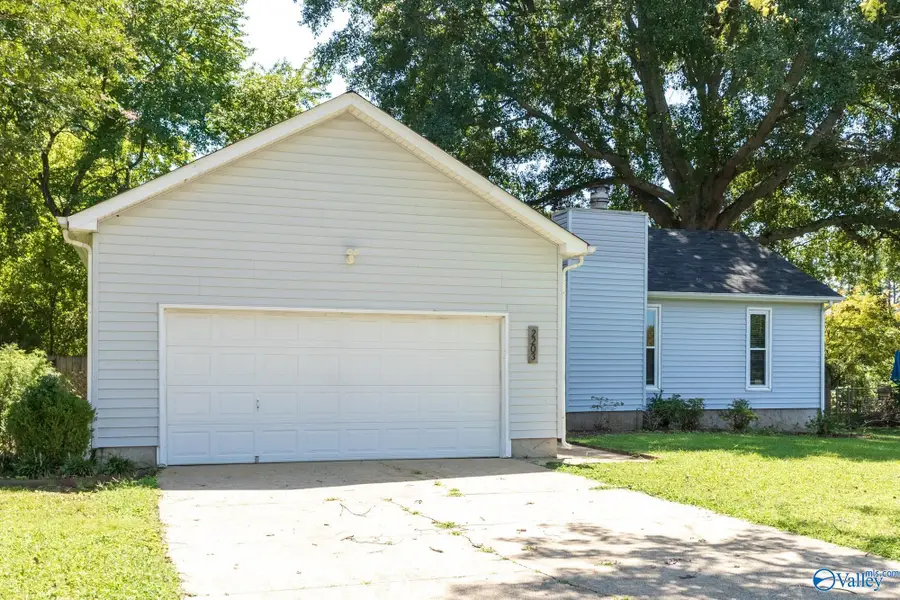 2203 Southpark Blvd Sw, Huntsville, AL 35803 - #2