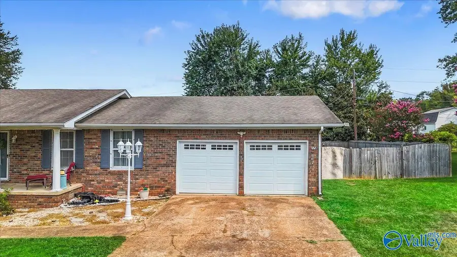 2008 Saxton Drive, Florence, AL 35630 - #3