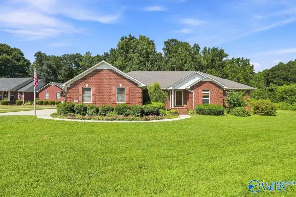 17207 Eunice Lane, Athens, AL 35613
