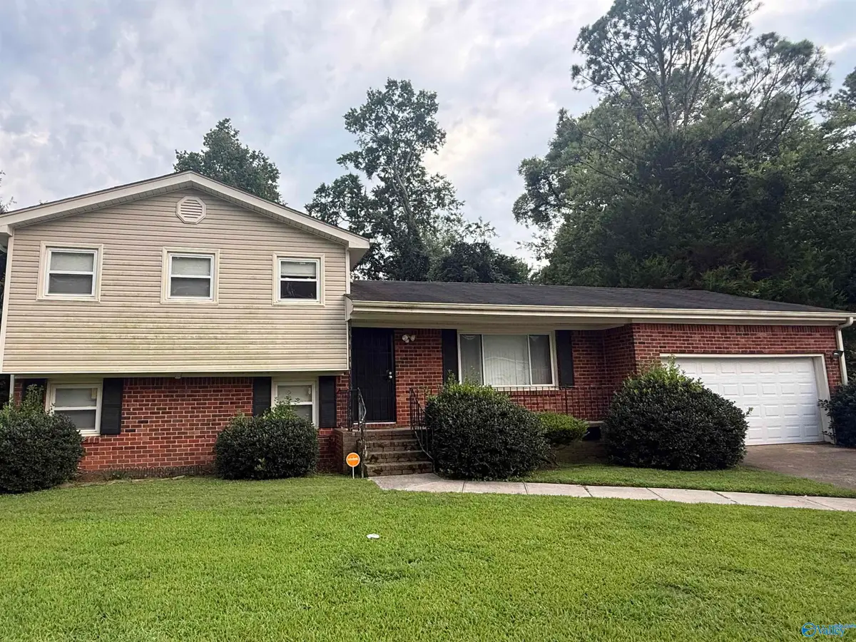 3905 Gardenside Drive, Huntsville, AL 35810 - #1
