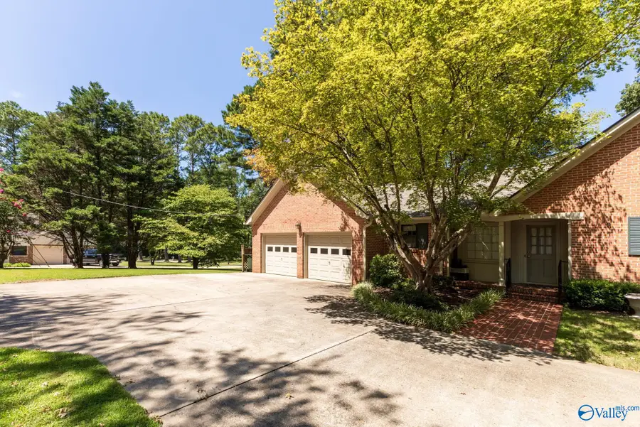 117 Yorkshire Drive, Athens, AL 35613 - #2