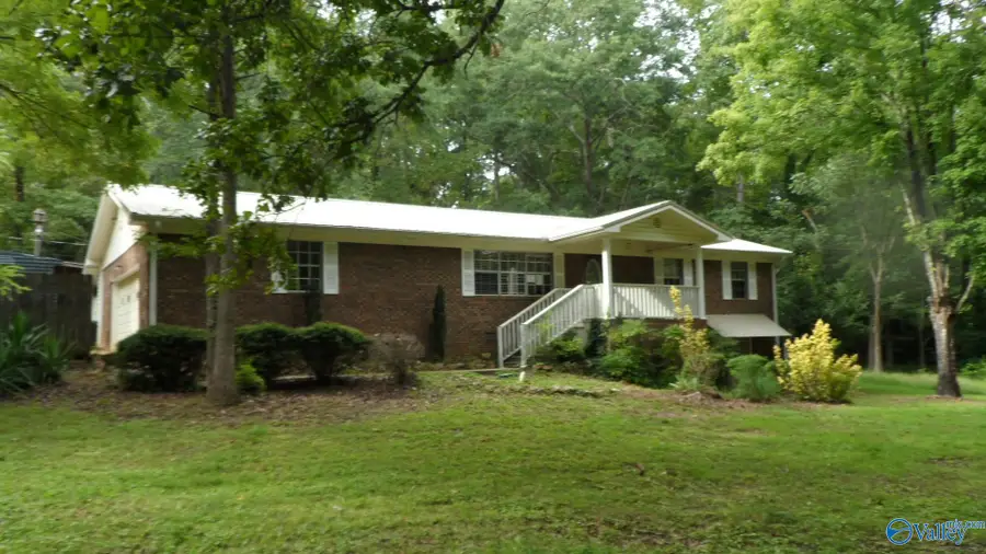 40 Champion Drive, Gadsden, AL 35904 - #3