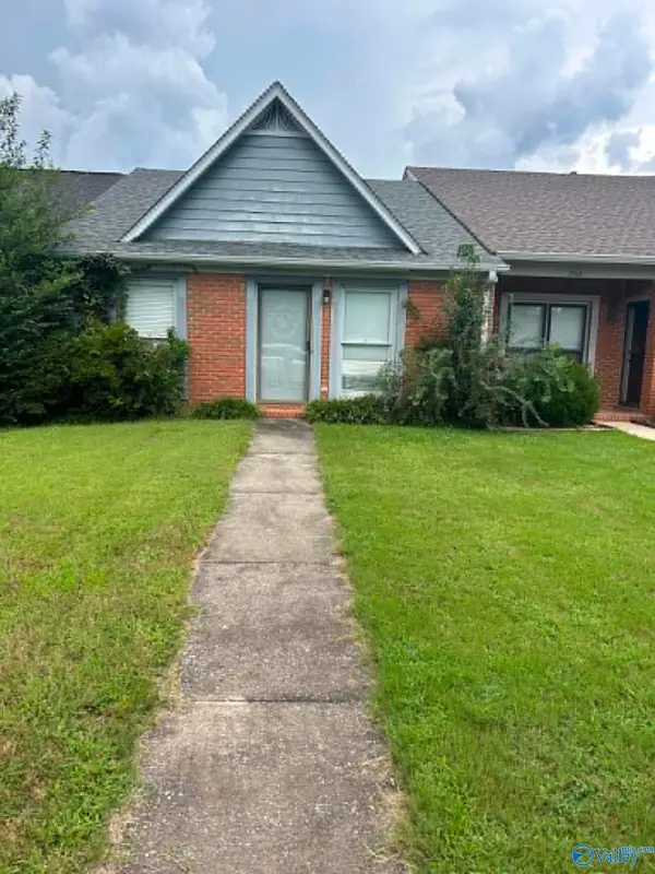1966 E Brownstone Court Sw, Decatur, AL 35603
