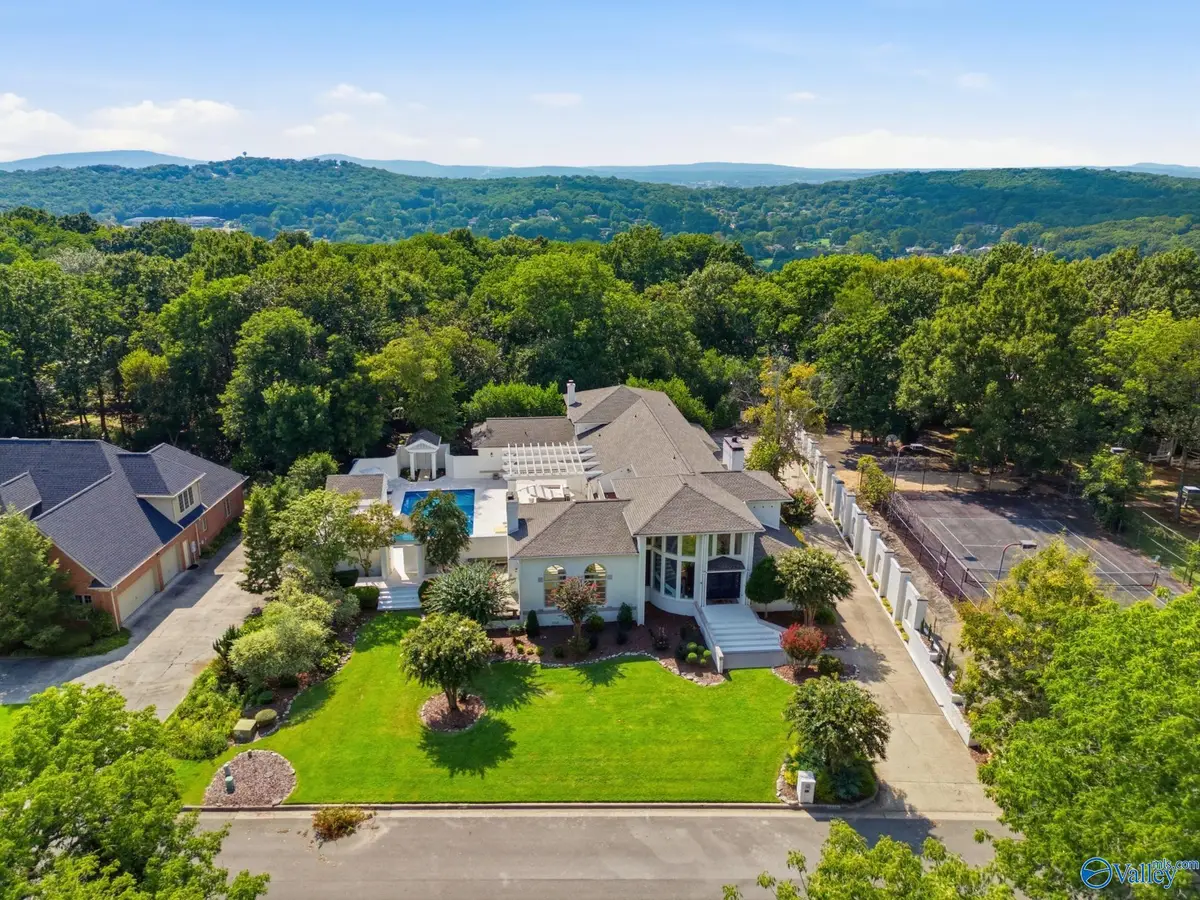 2712 Trailway Road Se, Huntsville, AL 35801 - #1