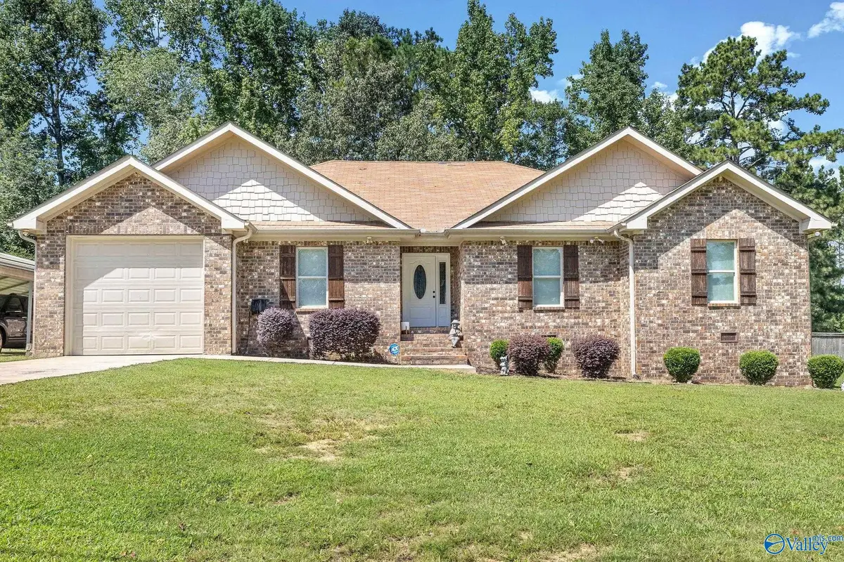 42 Tessa Circle, Albertville, AL 35950 - #1