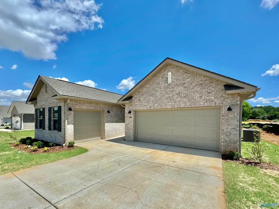 7230 Maple Creek Drive Se, Owens Cross Roads, AL 35763 - #2