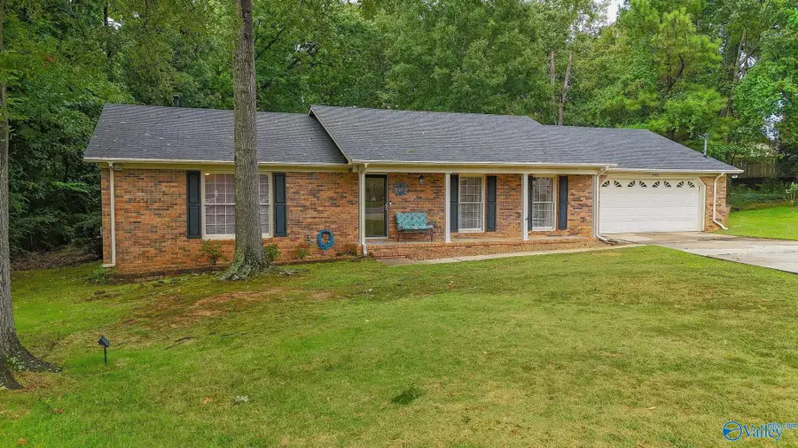 1001 Forest Place Sw, Decatur, AL 35603 - #2