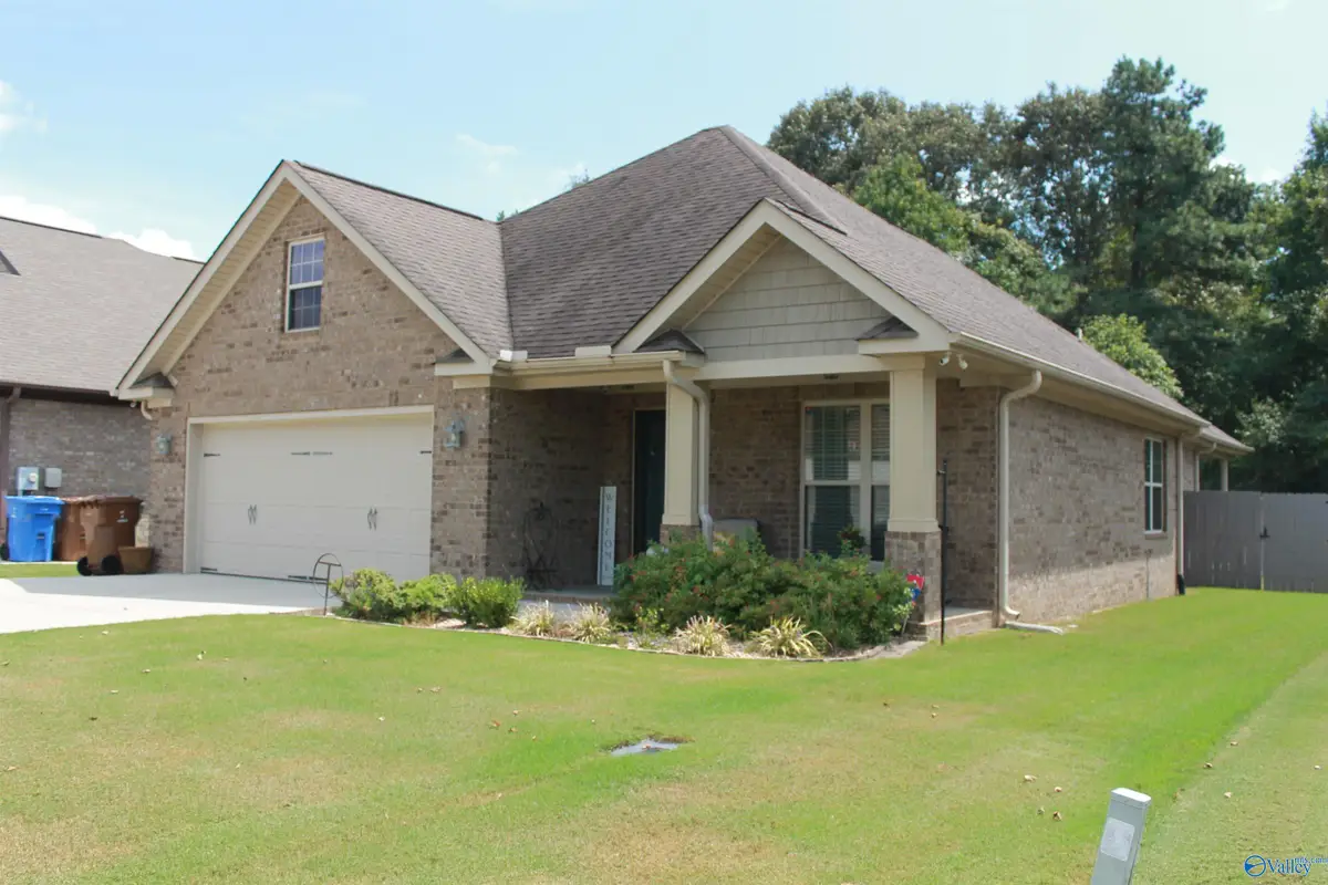 552 Fontana Place Sw, Hartselle, AL 35640 - #1