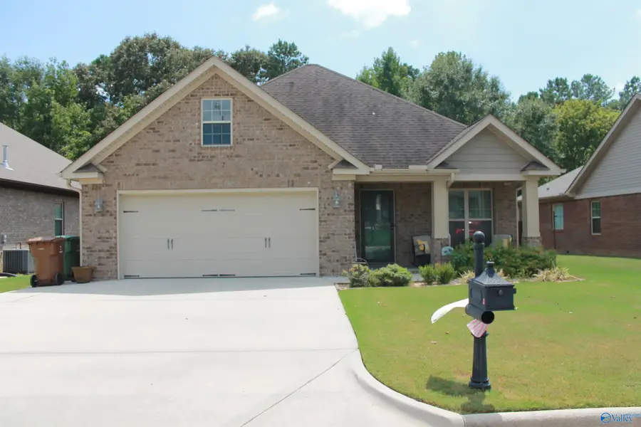 552 Fontana Place Sw, Hartselle, AL 35640 - #2