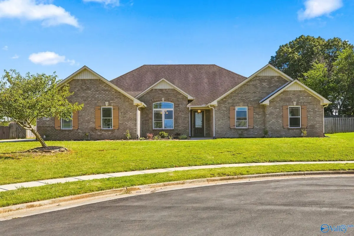 13077 Summerfield Drive, Athens, AL 35613 - #1