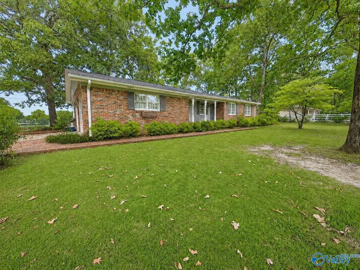 1901 Morningside Drive, Hartselle, AL 35640 - #1