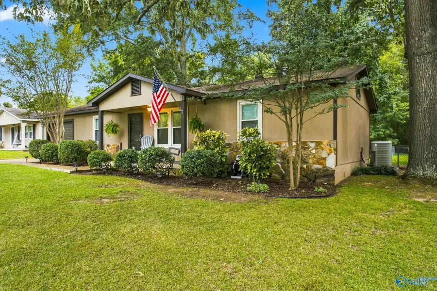 1604 Wilshire Avenue Sw, Decatur, AL 35603 - #2