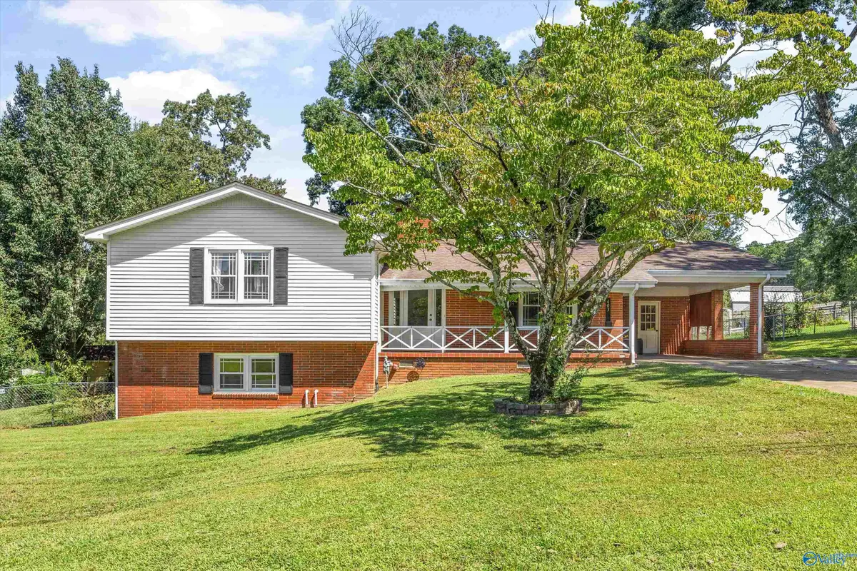 403 Van Buren Street, Scottsboro, AL 35768 - #1