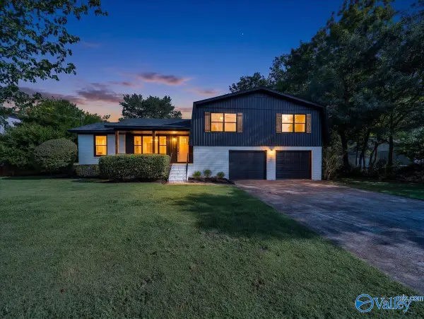 1003 Willow Cove Circle Se, Huntsville, AL 35802