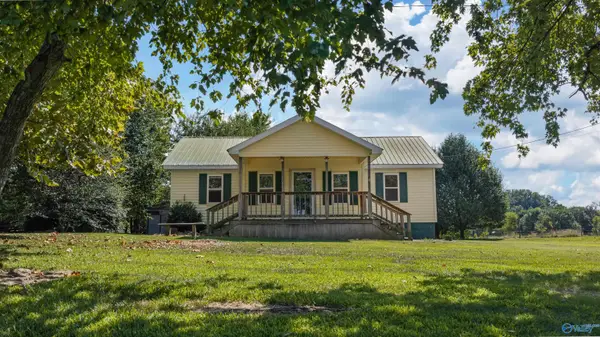 453 Lands Road, Fyffe, AL 35971