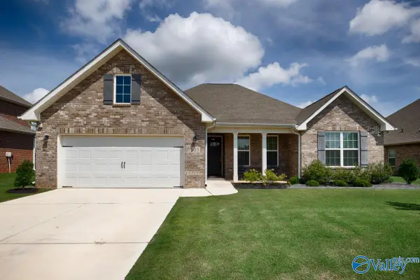 103 Slade Thomas Drive, Meridianville, AL 35759