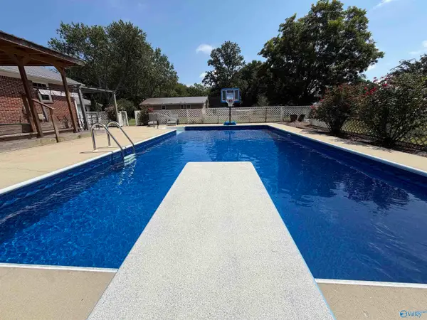 315 Circle Drive, Dutton, AL 35744