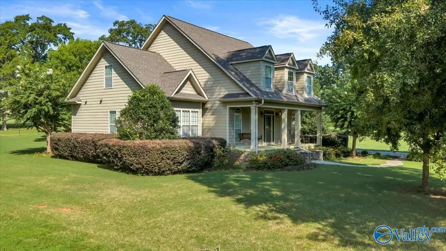 1235 Peninsula Drive, Scottsboro, AL 35769 - #3