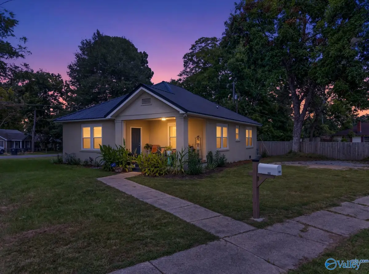 302 Richardson Street, Gadsden, AL 35903 - #1