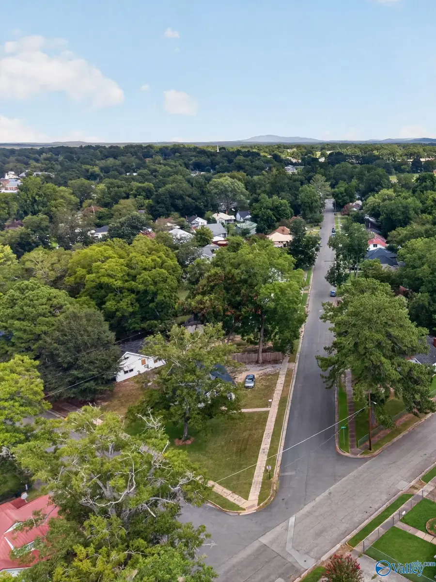 302 Richardson Street, Gadsden, AL 35903 - #3