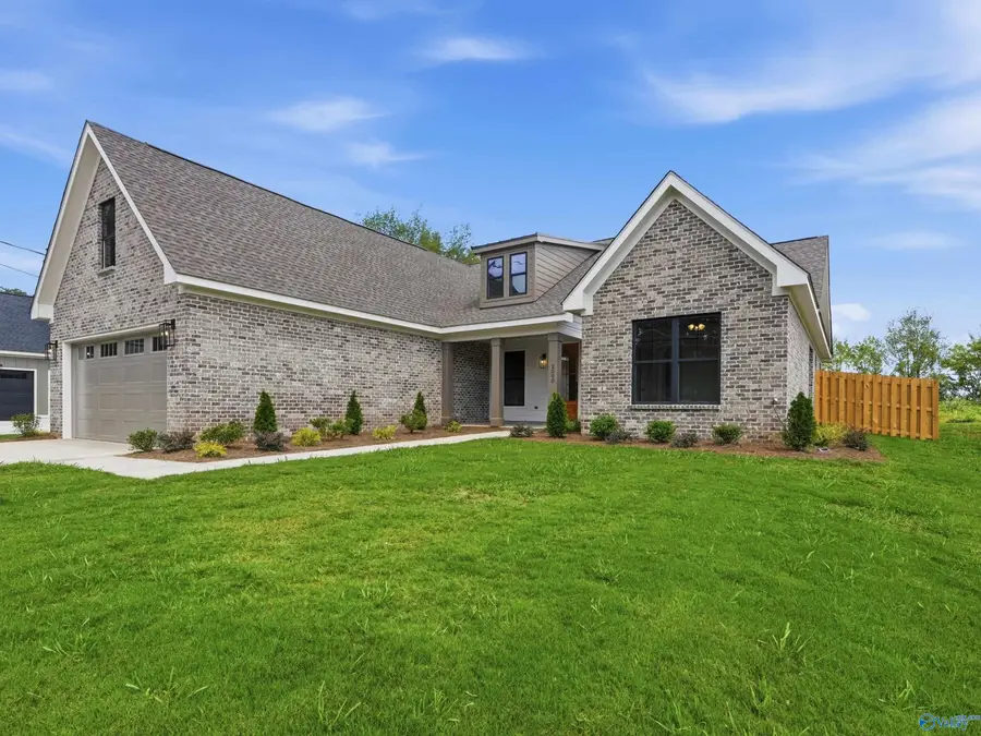 2000 Mythewood Drive, Huntsville, AL 35803 - #2