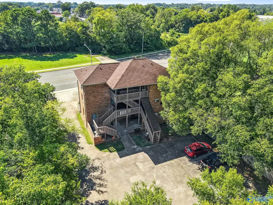 800 Hundley Drive Nw, Huntsville, AL 35801 - #3