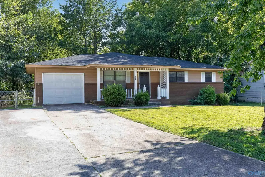 506 Eastbrook Circle Nw, Huntsville, AL 35811 - #3