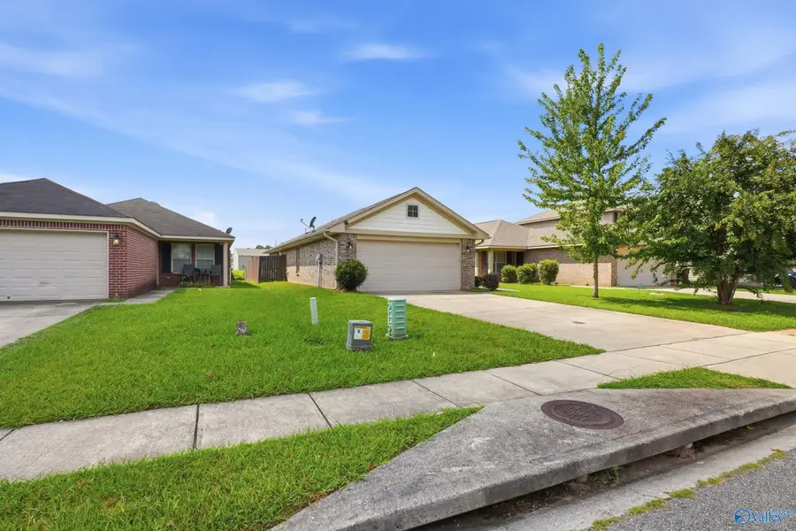 208 Bermuda Lakes Drive, Meridianville, AL 35759 - #2