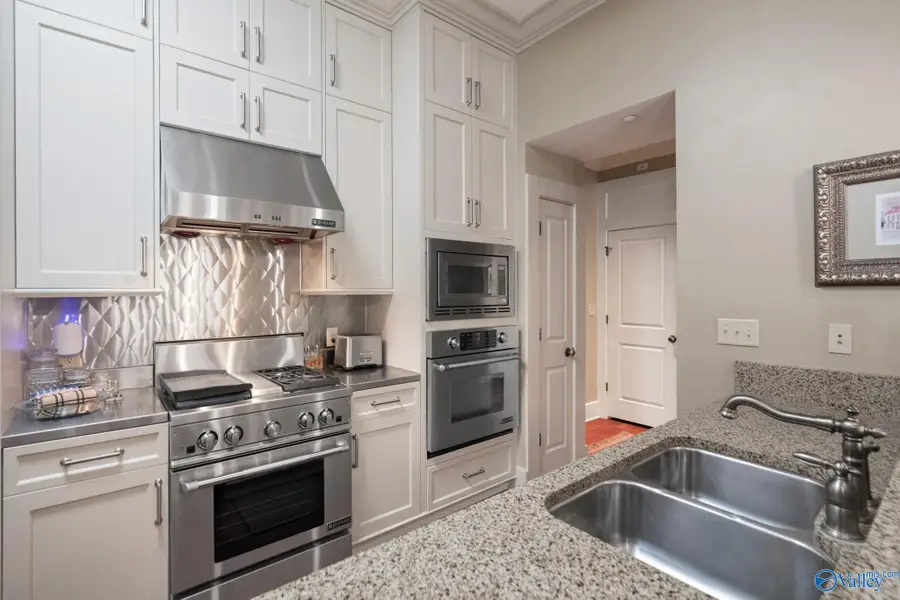 301 E Holmes Avenue #302, Huntsville, AL 35801 - #2