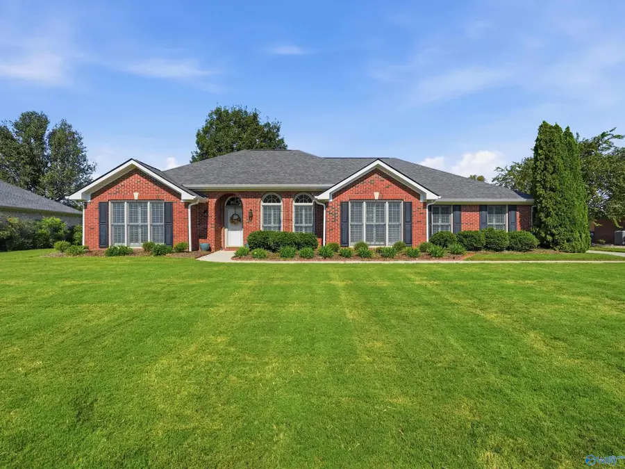 2369 Villaret Drive Sw, Huntsville, AL 35803 - #2
