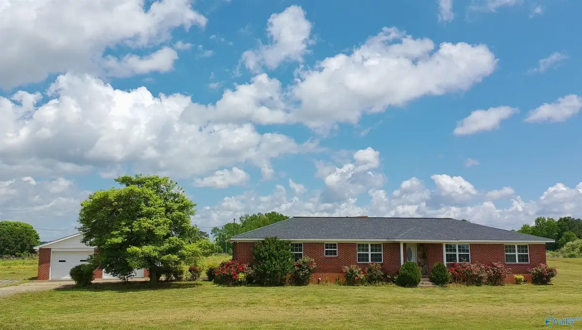 1277 County Road 843, Dawson, AL 35963 - #1