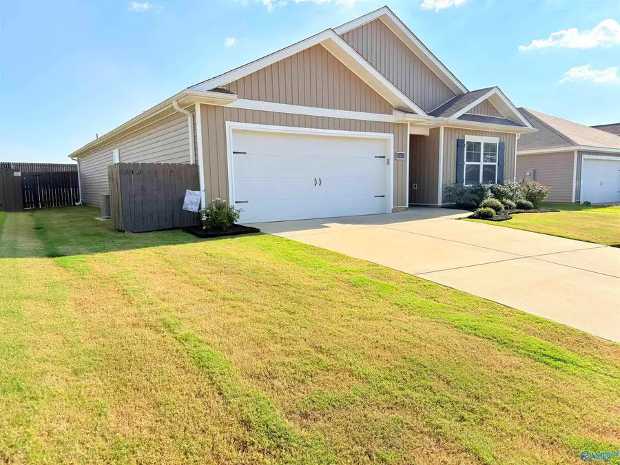 18847 Wicklow Circle, Athens, AL 35613 - #3