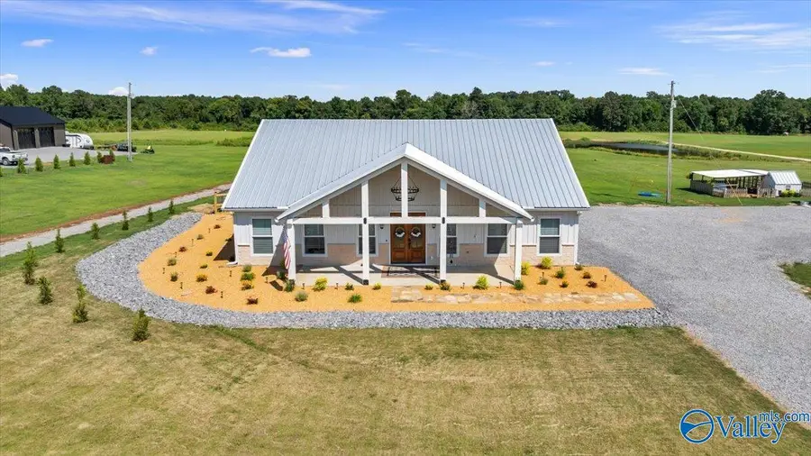 518 Main Street, Section, AL 35771 - #2