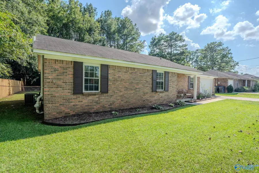 1209 Clarkview Street Sw, Decatur, AL 35601 - #3