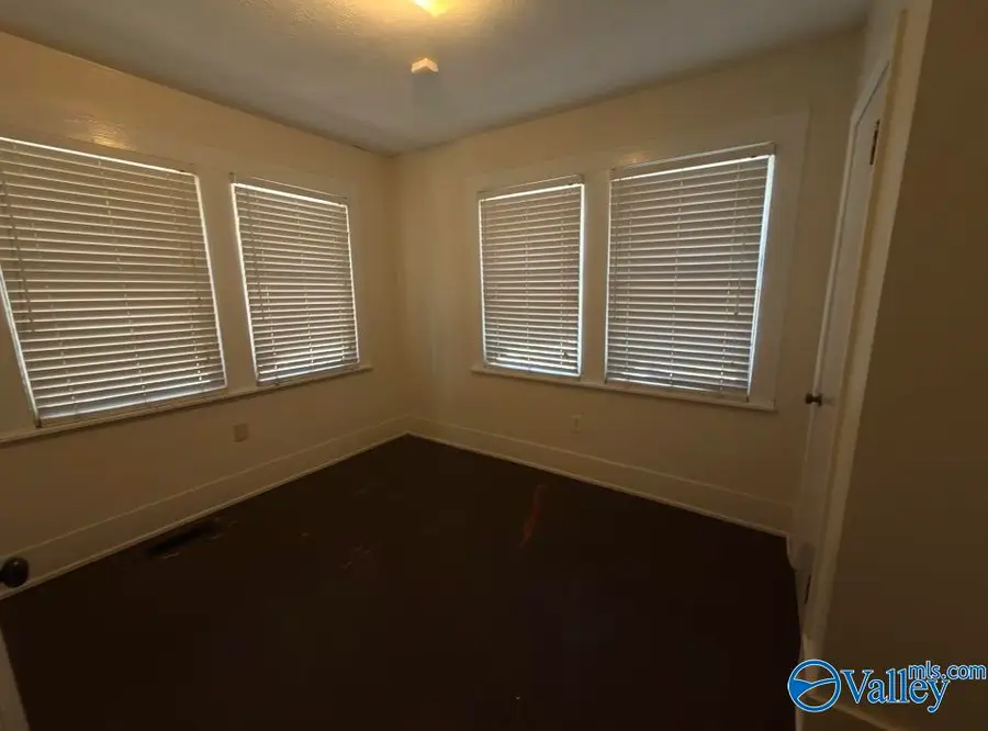 712 S 10th Street, Gadsden, AL 35901 - #3
